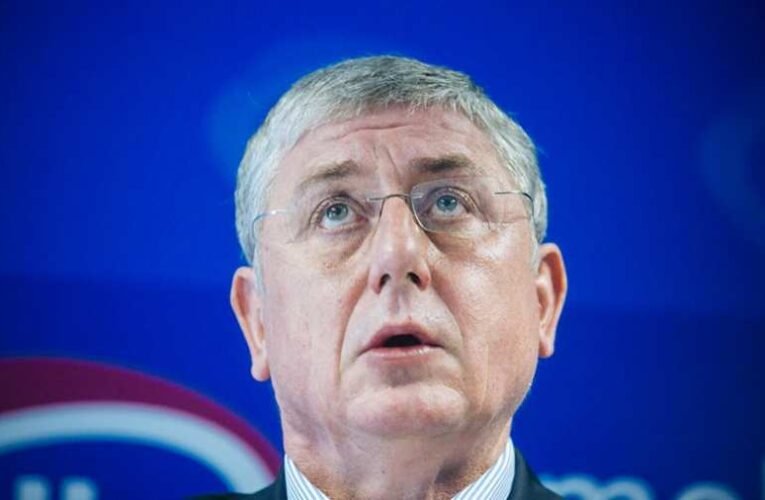 Fidesz: Gyurcsány akar visszatérni a hatalomba