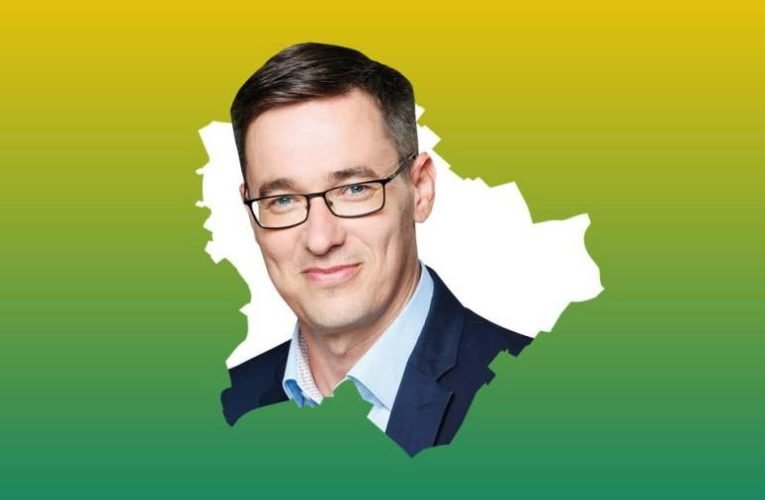 A Lánchídra nincs, Kari Geri hivatalának felújítására viszont van 1 milliárd forint