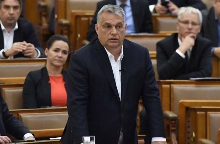 Orbán Viktor napirend előtti felszólalásával kezdődik a parlamenti ülésszak