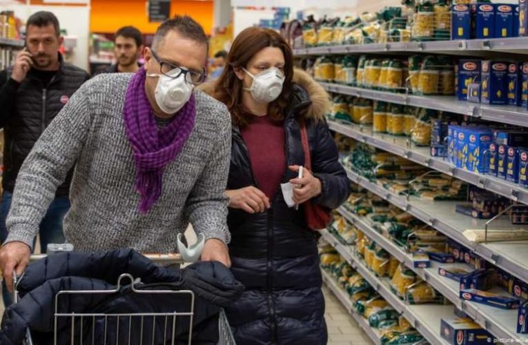 Megszűnt az idősáv, már mindenki vásárolhat 9 és 12 óra között