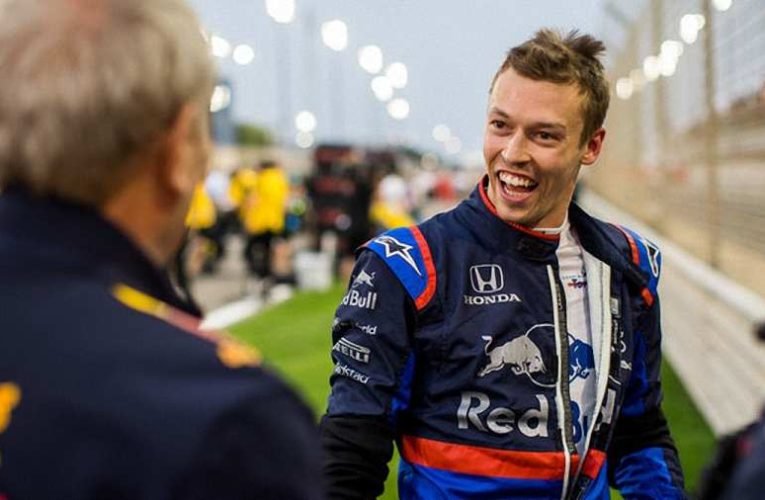 Megszólalt az orosz Forma-1-es pilóta: Csak Isten és az országunk előtt térdelek le!