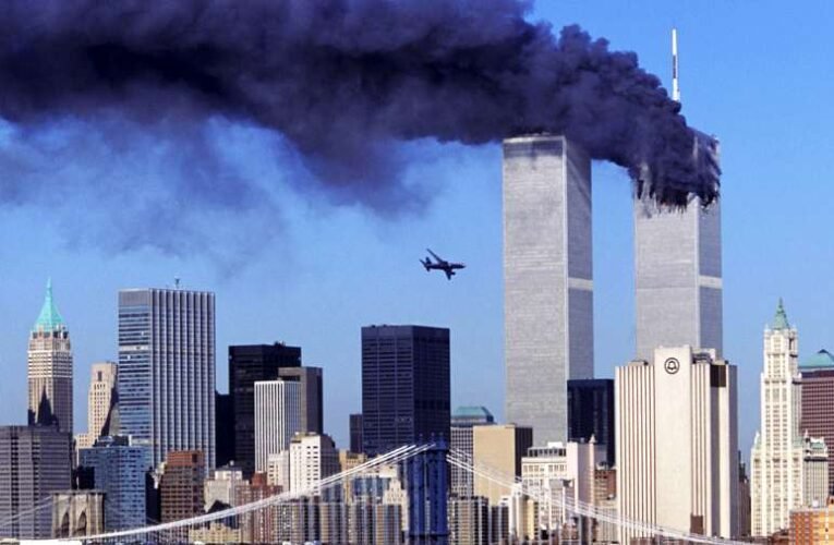 Halálán lévő CIA-ügynök: mi robbantottuk fel a világkereskedelmi központot!