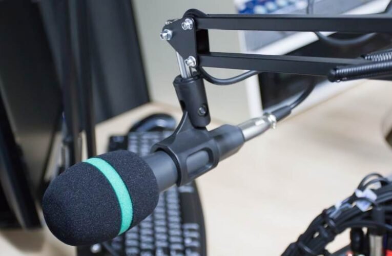 Meszeltek a Klubrádiónak? – A Nemzeti Média- és Hírközlési Hatóság nem újította meg a Klubrádió jogosultságát