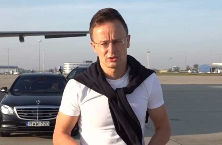 Két magyar tisztségviselőt tiltott ki Ukrajna