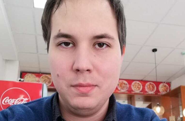 A lámpavasról álmodozó Szarvas Koppány Bendegúz is a vádlottak padjára került