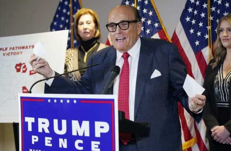 Órákon át kérdezte Trump volt ügyvédjét a 2020-as választások utáni eseményeket vizsgáló vádesküdtszék