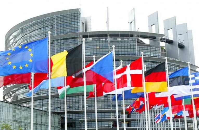 Az EU egy évvel meghosszabbította a Krím és Szevasztopol annektálása nyomán bevezetett szankciókat