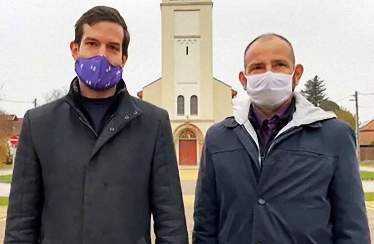 A járványhelyzetben kapott felhatalmazással adott magának 1,6 milliós jutalmat a momentumos polgármester