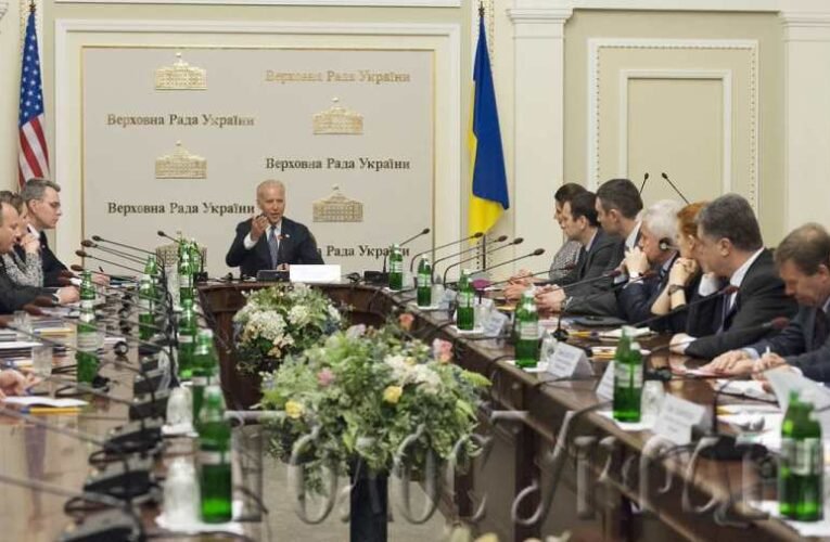 Egyre keményebben cenzúráz az arckönyv