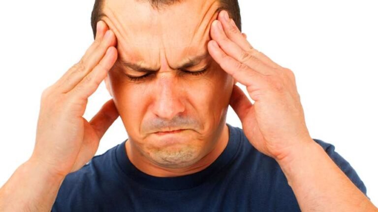 Ne szólj szám, már így is épp eléggé fáj a fejem!