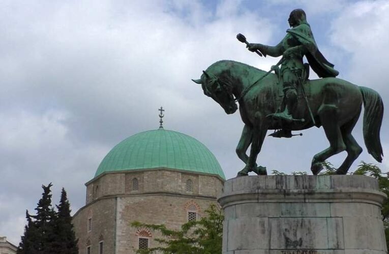 Ultimátumot kapott korábbi támogatóitól a pécsi MSZP-s polgármester