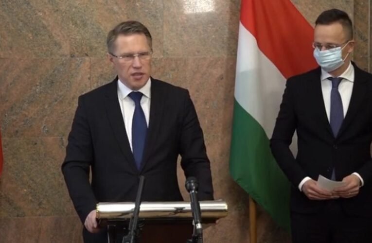 Friss: Egymillió ember beoltására elegendő oltóanyag érkezik Oroszországból (videóval)