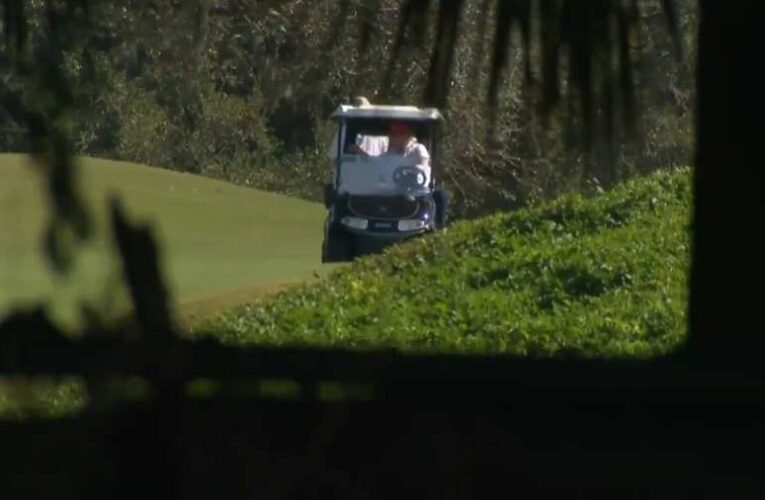 Az irániak a Twitteren fenyegetik a golfozó Trumpot