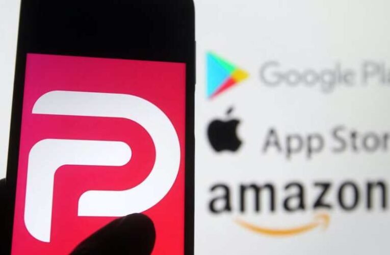 Ma éjféltől az USA-ban a gondolatszabadság is megszűnt – Már nem elérhető a Parlel, az Amazon megszüntette a szolgáltatást