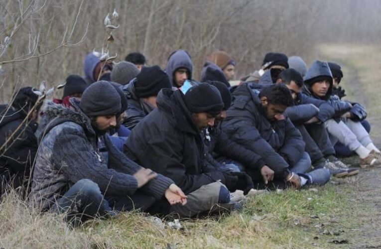 Több mint 500 határsértővel szemben intézkedtek a rendőrök a hétvégén