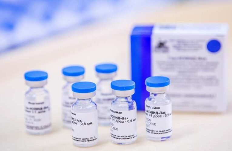 Megkezdődött az oltás az orosz vakcinával is