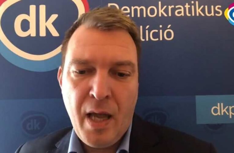 A DK már megint össze-vissza hazudozik