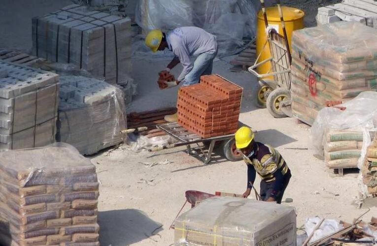 Botrány: A szadai polgármester telkeit nem érinti a korlátozás