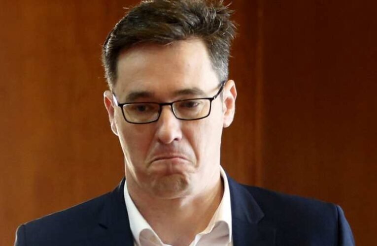 Inkasszóval szedi le a budapesti vendéglátósoknak kiutalt kormányzati bértámogatást a Karácsony vezette fővárosi önkormányzat