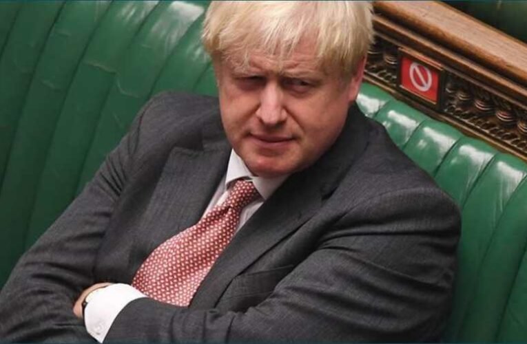 Nagy-Britannia egyelőre nem állít ki vakcinaútlevelet