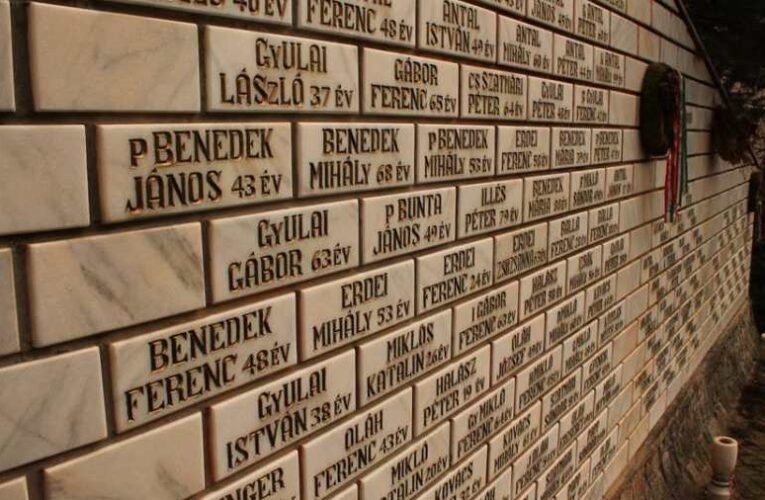 A köröstárkányi tömeggyilkosság