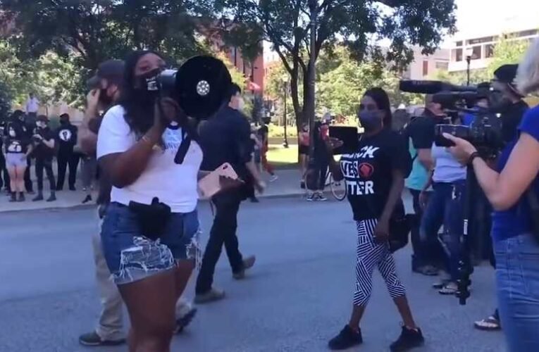 Magyaródy Szabolcs: Van  ezeknek  eszük?