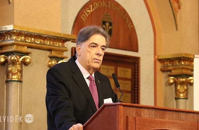 Trianon után százegy esztendővel nincs már hova hátrálni