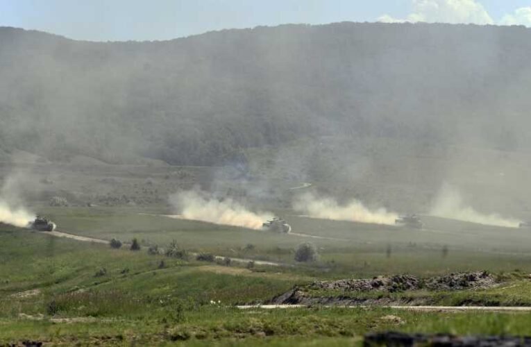 A kormány fontosnak tartja az ország honvédelmi politikáját