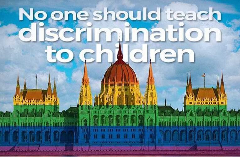 A magyar Országház épületét gúnyolja ki az EPP durván és ízléstelenül