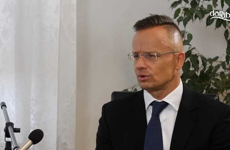 Munkahelyteremtő beruházás, új híd és aktuálpolitikai kérdések – Exkluzív interjú Szijjártó Péterrel az Ipoly környéki fejlesztések kapcsán