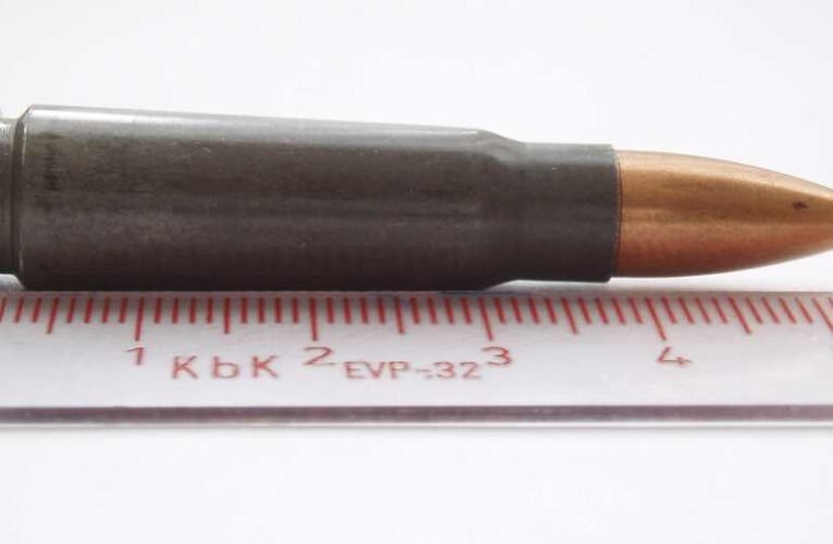 Ukrajnában bejelentették: magyar töltényekkel lőttek Zelenszkij főtanácsadójának autójára