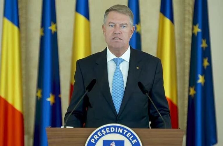 Megbukott a román kormány, megszólalt Johannis