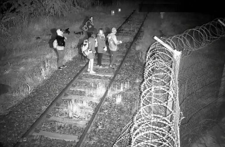 Aszongya Gyurcsány: Ha kerítés kell, legyen!