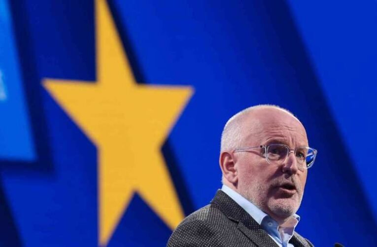 Dr. Polgárdy Géza: Az EB alelnökének, Frans Timmermansnak elment a józan esze