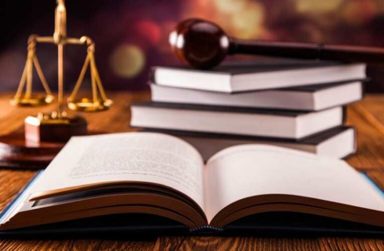 Mayer Gábor: Mindig vannak, akik „demokratikusan” belefúrnak a törvények rései közé