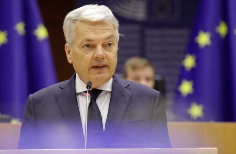 Már a szlovák jogállamiság miatt is aggódik az uniós biztos