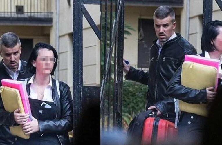 Peti bohóc és az új csaja