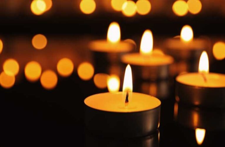 Mi is számomra a Halottak napja, és mi a Halloween?