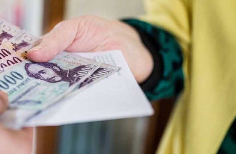 Nyugdíjfolyósítás 2026: Érkezik a 13. és a 14. havi kifizetés