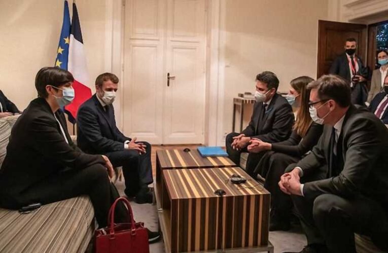 Donáth, Dobrev, Márki-Zay és Karácsony elmentek Macronhoz ócsárolni hazánkat