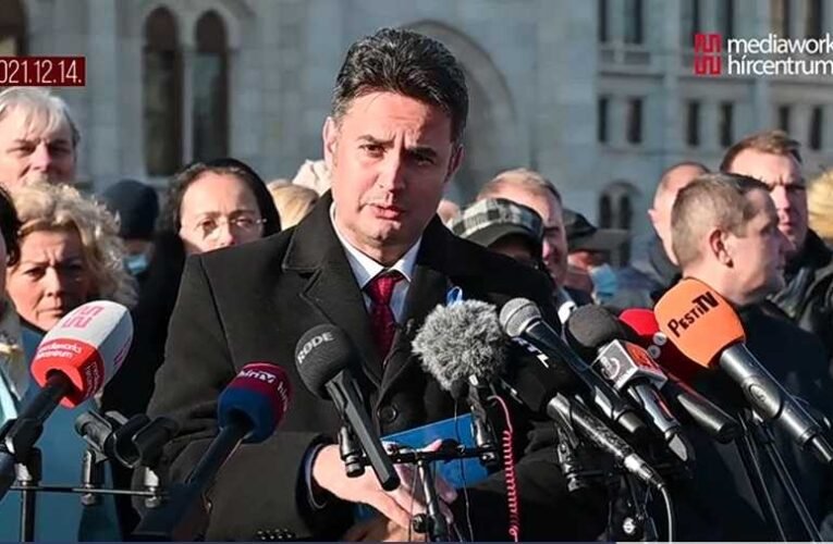 Márki-Zay össze-vissza beszél a minimálbérről 📺