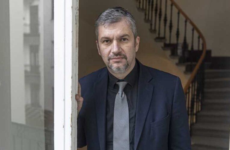 Hadházy Ákos forradalma – ahogyan azt ő elképzeli