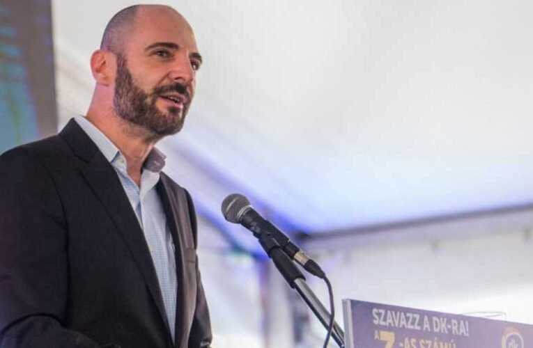 Homonnay-ügy – avagy kötelező-e a főhajtás?