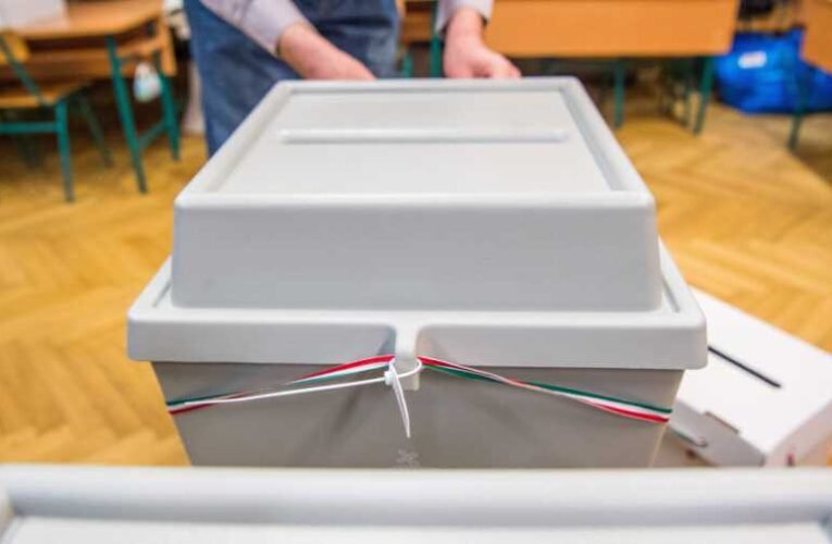 dr. Bene Gábor: A választás valójában a színház része