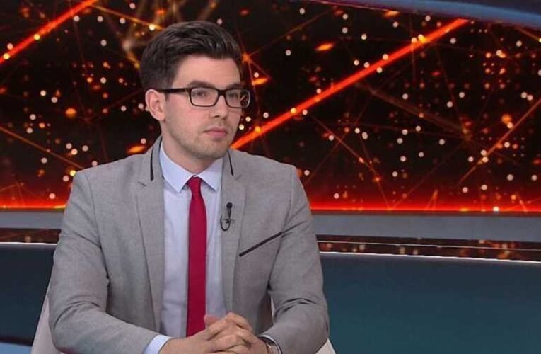 Bayer Zsolt keményen kiállt a halálosan megfenyegetett Veszprémy László Bernát mellett