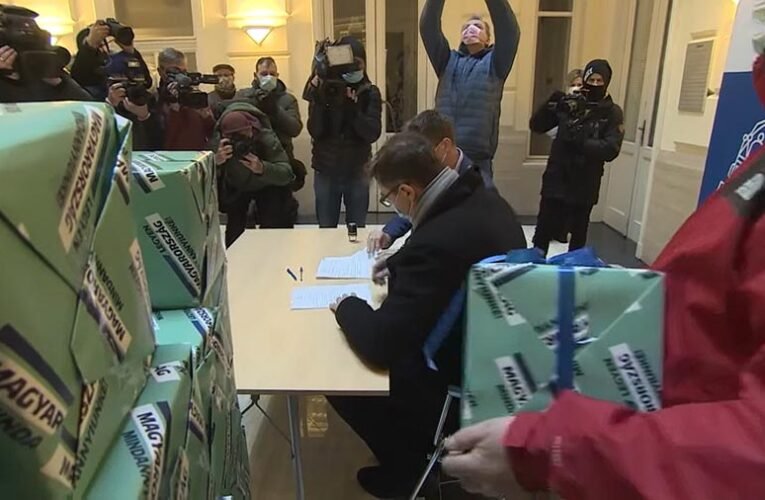 Már a Telex is arról ír, nem a Fideszen múlik, hogy nem lesz népszavazás az ellenzéki kérdésekről április 3-án