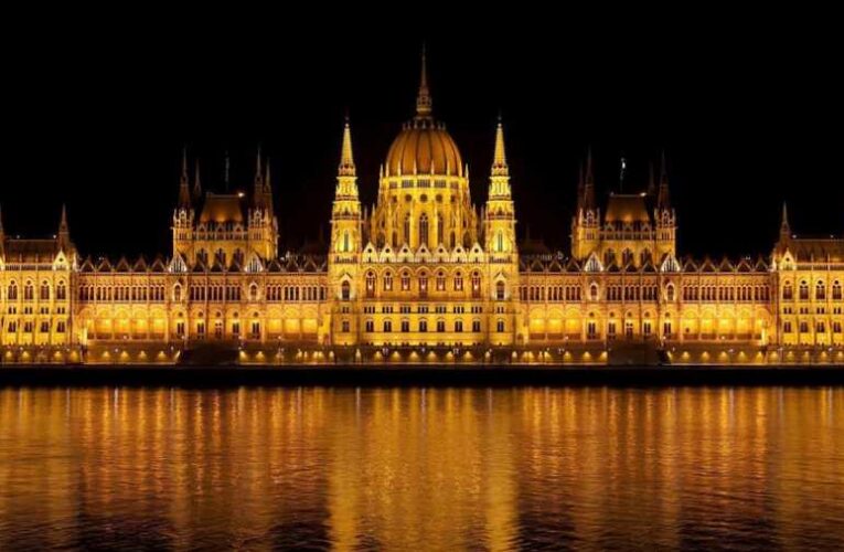 Budapesti orosz nagykövet: A magyar cégek a rájuk nehezedő külföldi nyomás miatt kényszerültek kivonulni Oroszországból