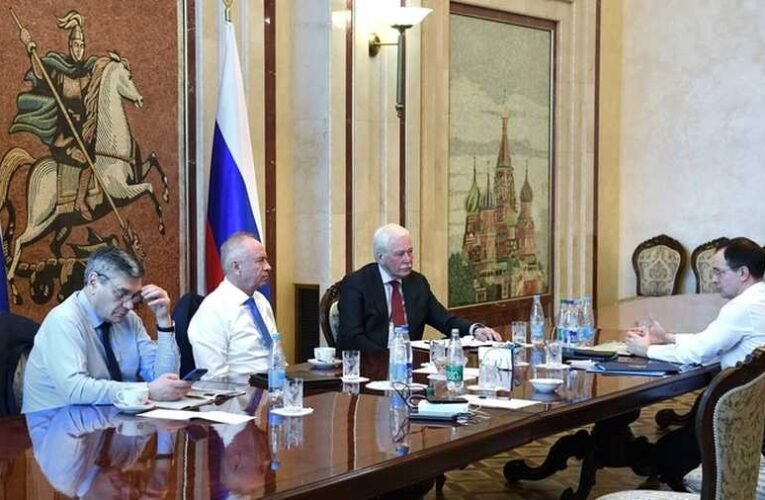 Ukrajna beleegyezett, hogy Fehéroroszországban tárgyaljon Oroszországgal