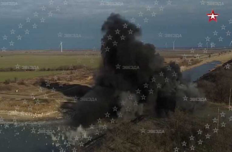 Oroszország felrobbantotta az ukrán gátat, ami 2014-óta zárta el a Krím ivóvízellátását 📺