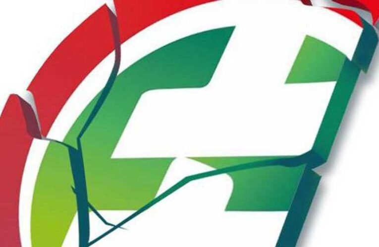 „Talán dünnyögj egy új mesét, fasiszta kommunizmusét” – Most éppen a „kötelező oltás” ellen indít petíciót a romjaiban heverő Jobbik